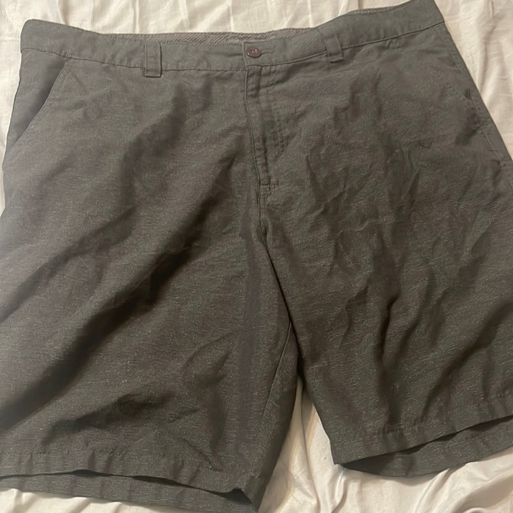 Freshly laundered O’Neil shorts size 40.